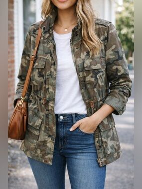 Love Tree Camo Utility Jacket Size Large Lightweight Military Style Like New